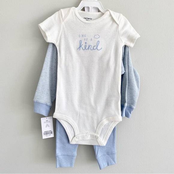 Carters Baby 3 Piece Set Size 12 Months NWT - Picture 3 of 5